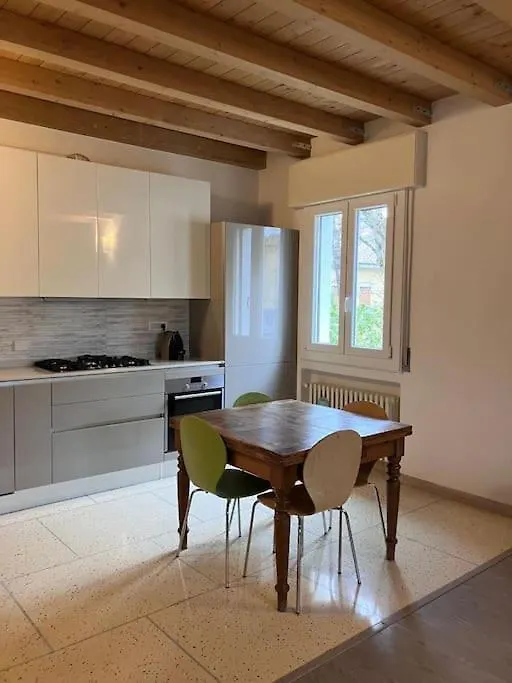 Casa Nuova E Spaziosa In Centro Medicina
